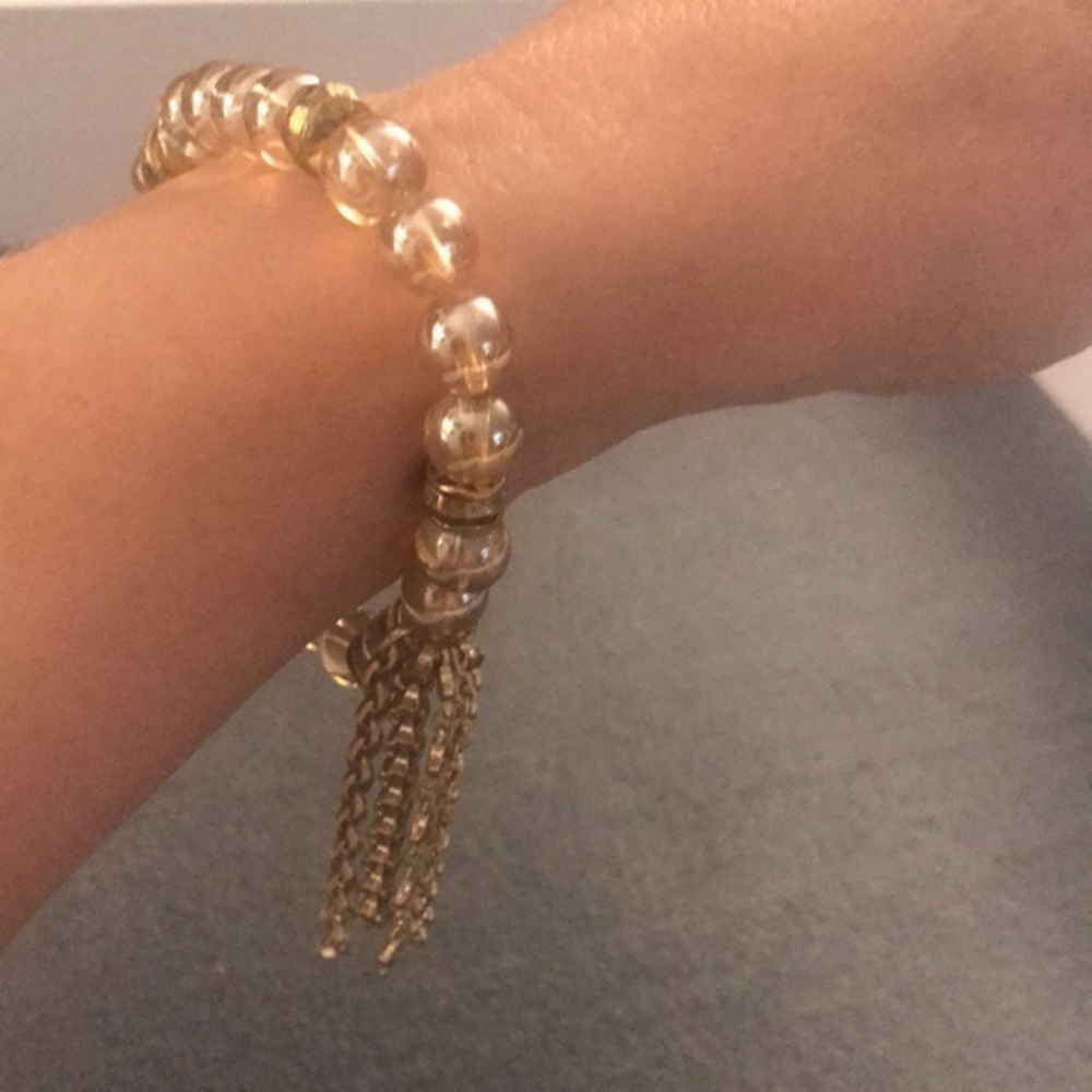 Gold tones stretch bracelet